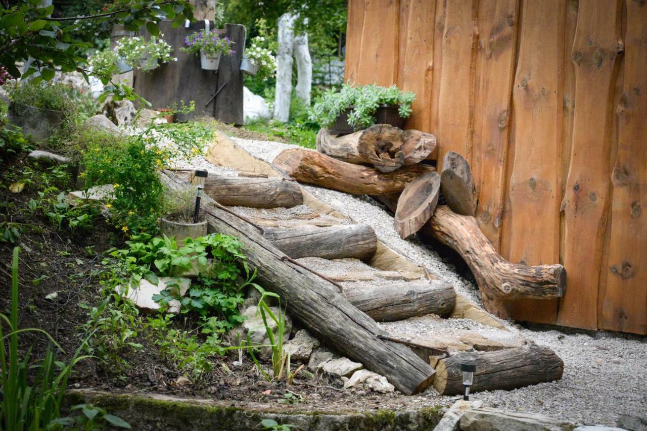 Yeti Cabin Плитвица Село Екстериор снимка